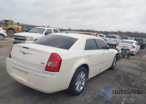 2008 Chrysler 300 Limited from USA, damaged, VIN 2C3KA33G48H169983